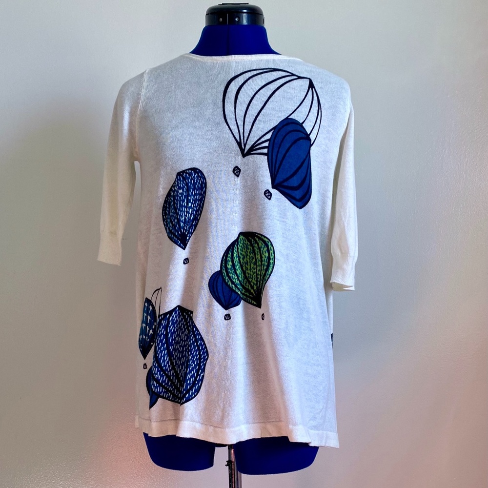 Portrait of a Flower Hot Air Balloon Top - Size: M